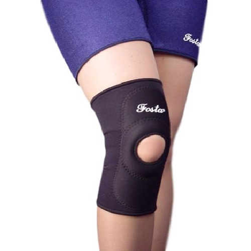 Фиксатор коленного сустава неопреновый с кольцевидной вставкой Fosta F1259, черный фото 1