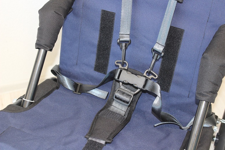 Пятиточечный ремень коляски Corzino Пятиточечный ремень коляски Corzino